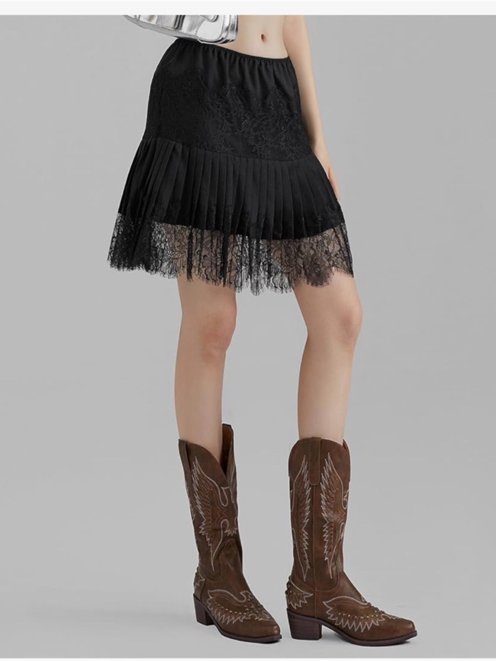 Women’s Black Lace Pleated Mini Skirt